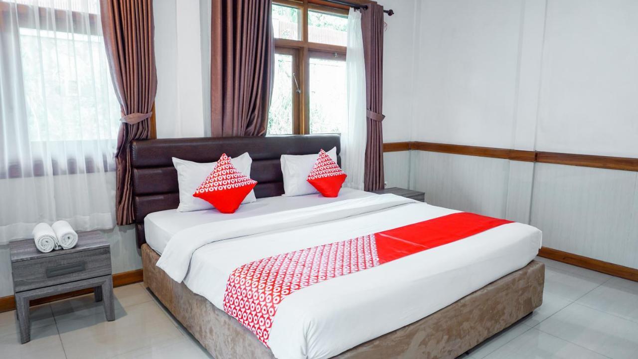 Oyo 1209 Tirtasari Nice Guesthouse Bandung Exterior foto