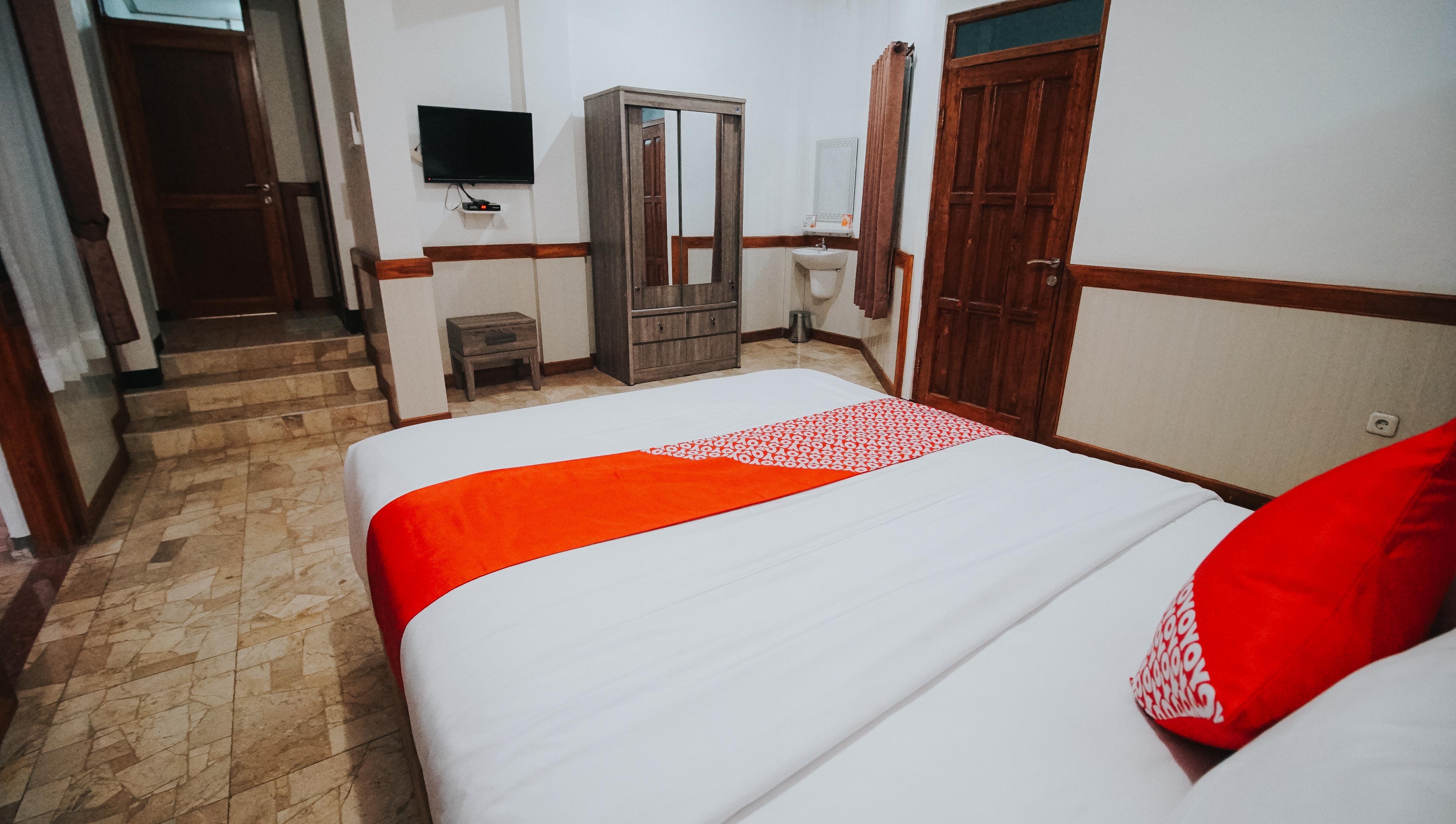 Oyo 1209 Tirtasari Nice Guesthouse Bandung Exterior foto