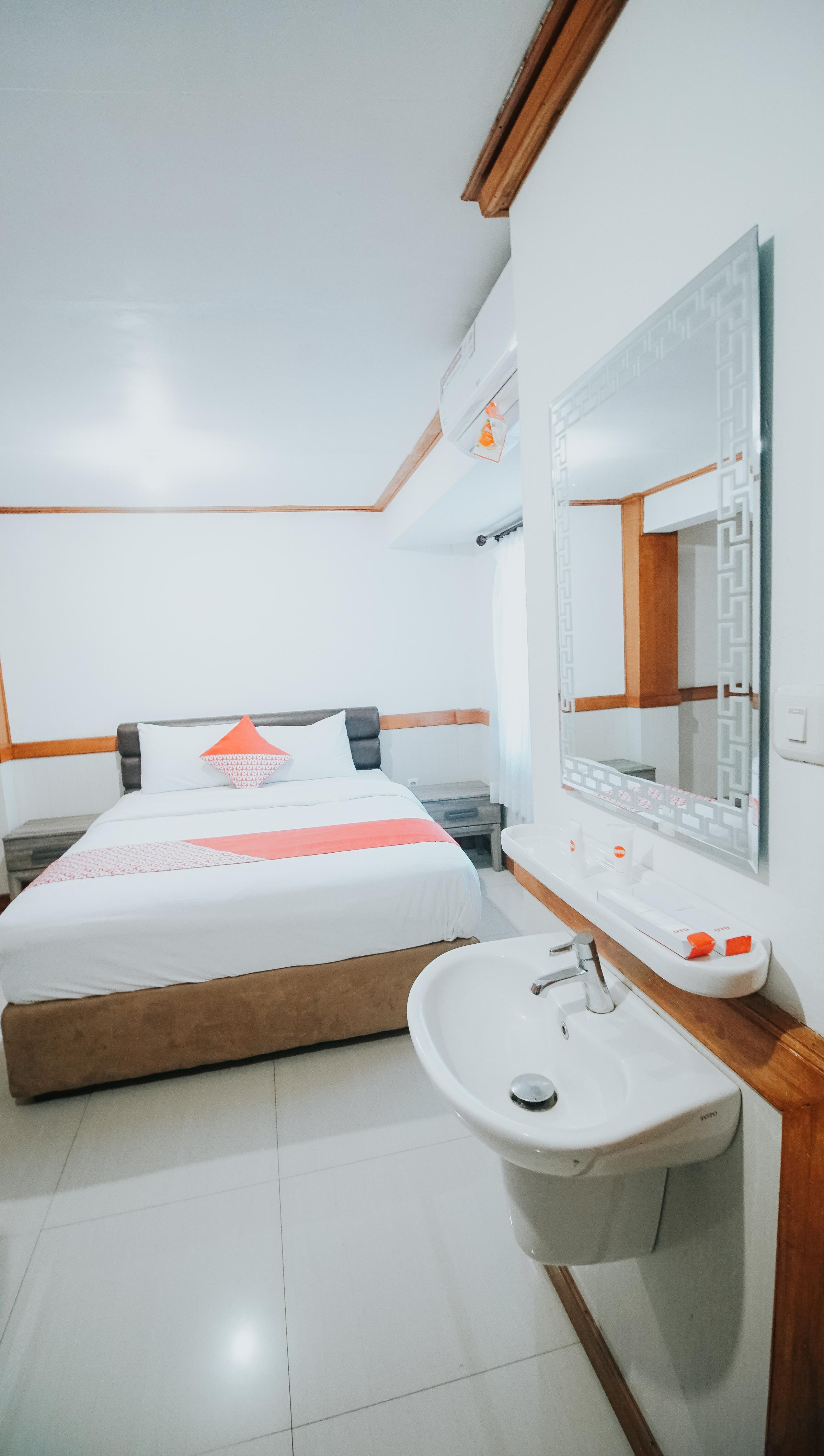 Oyo 1209 Tirtasari Nice Guesthouse Bandung Exterior foto
