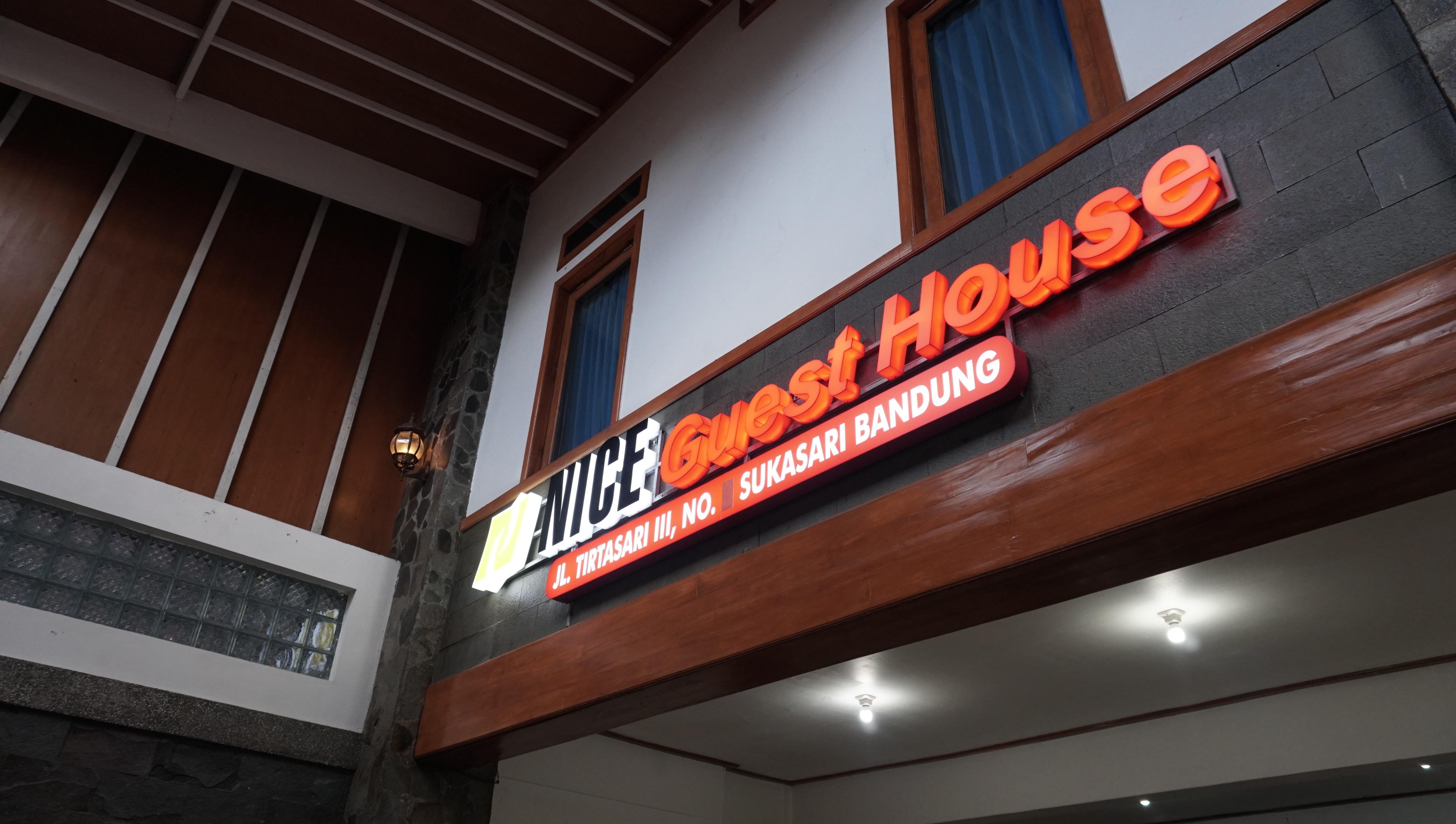 Oyo 1209 Tirtasari Nice Guesthouse Bandung Exterior foto